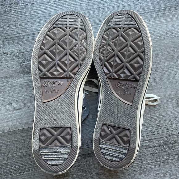 Grey Converse - Picture 2 of 2